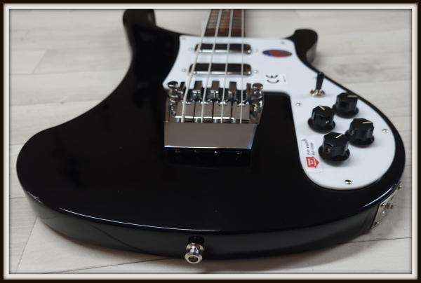 Preview: Rickenbacker 4030S Shortscale, Jetglo, Limited Run